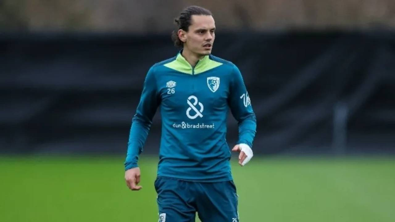 Ön çapraz bağı yırtılmıştı: Enes Ünal operasyon geçirdi