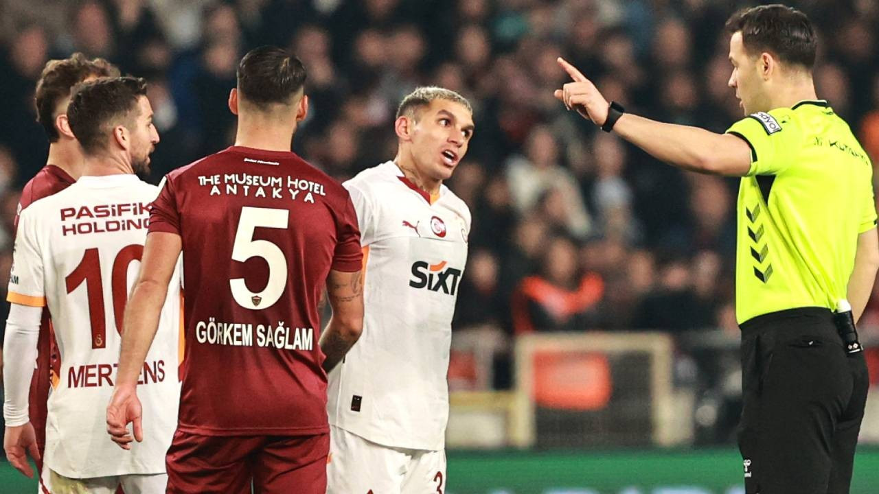 Galatasaray'dan penaltı ve ofsayt tepkisi: 'İsyanımız kötü hakemlere'