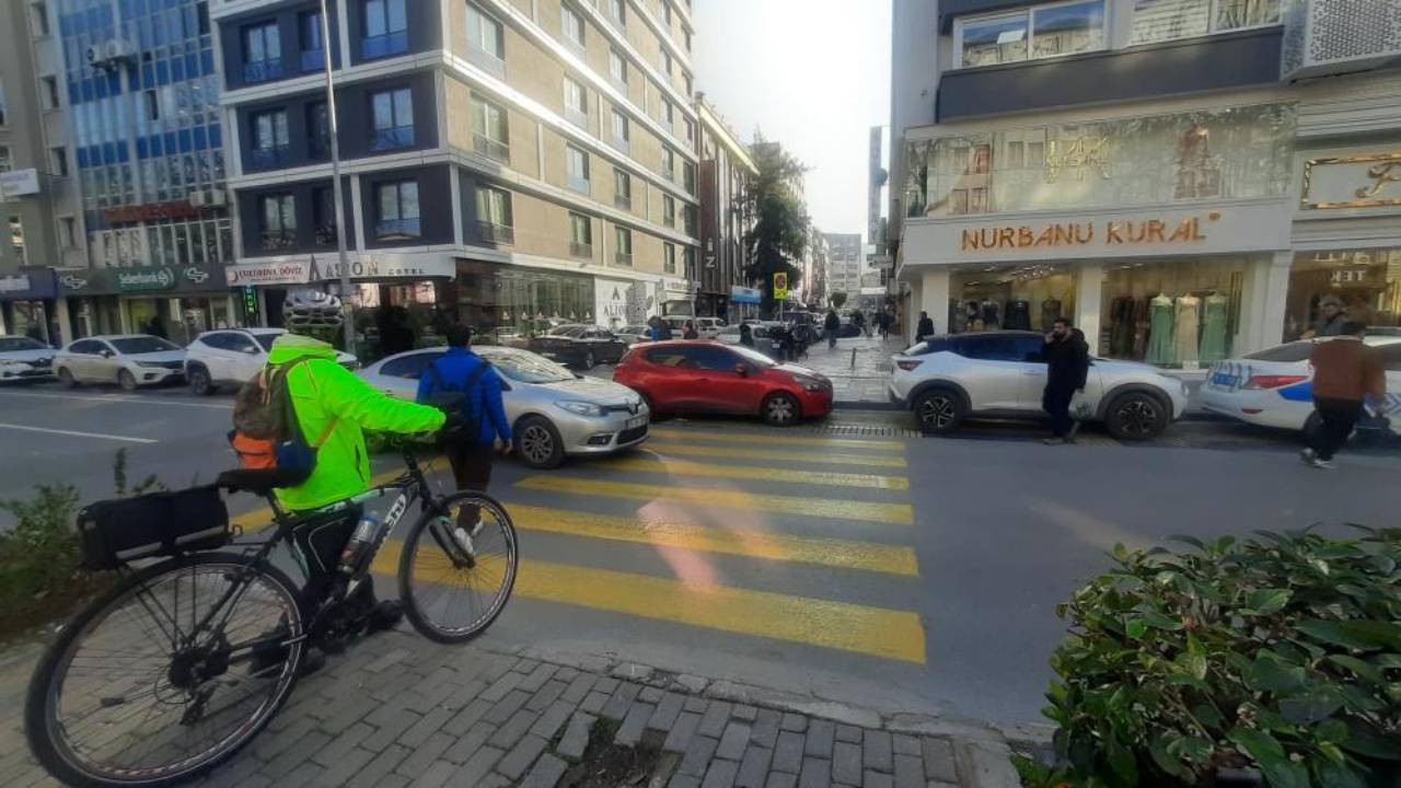 İzmir’de kuralsız sürücüler kamerada