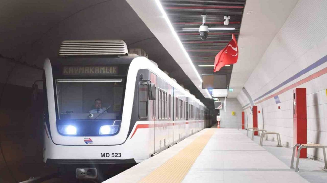 İzmir'de Metroların sefer programı değişti