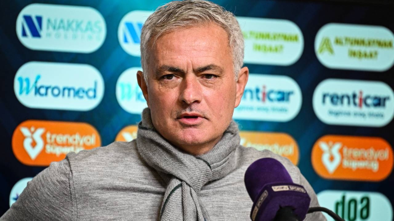 Jose Mourinho: Puan olarak kendimizi Galatasaray'ın önünde görüyorum