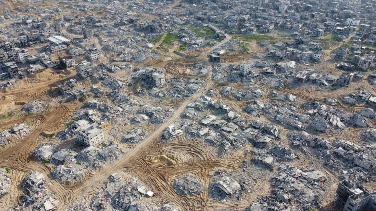 Gazze'de ateşkesin ilk sabahı: Yıkım havadan görüntülendi - Sayfa 3