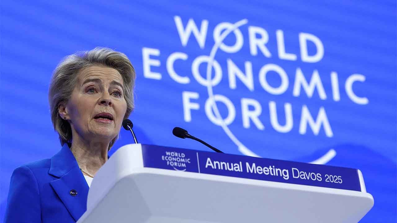 Von der Leyen, Davos'ta: 'Avrupa, vites değiştirmeli'