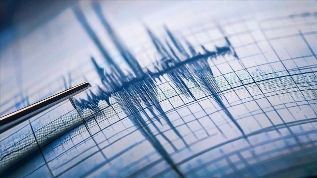 Naci Görür'den yeni deprem açıklaması: İki bölgede stres birikiyor - Sayfa 1