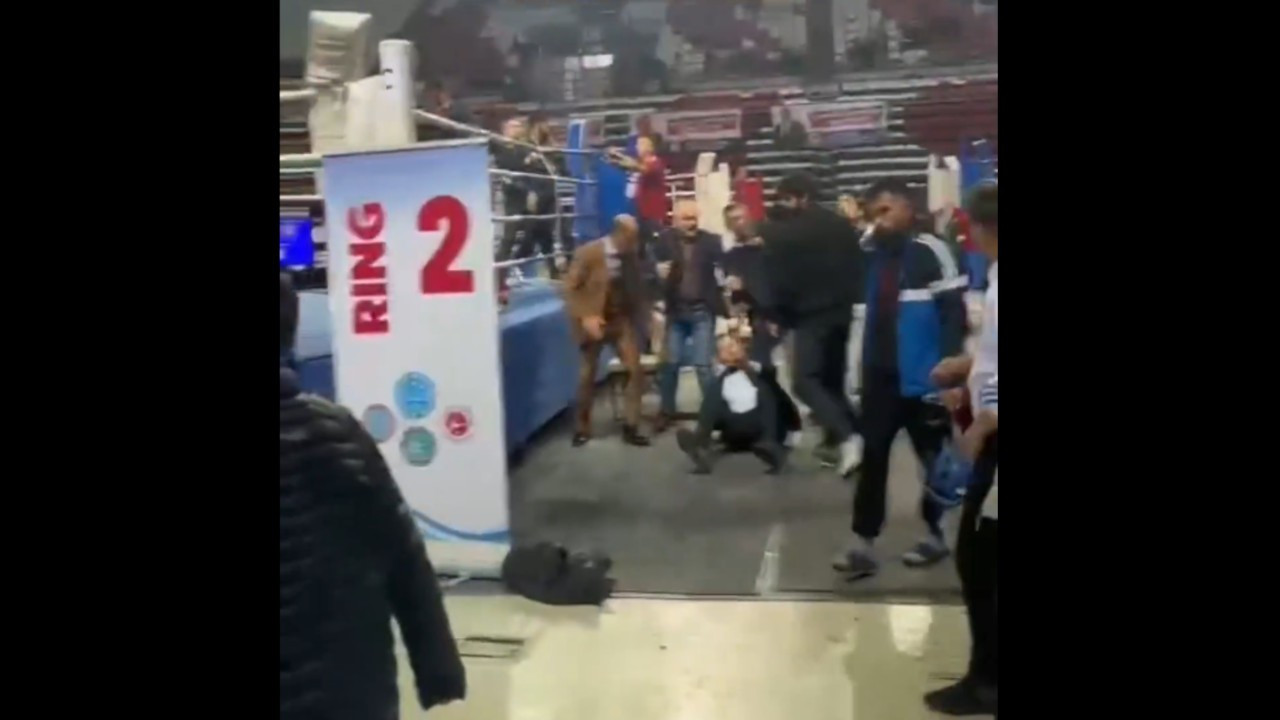 Kick boks şampiyonasında hakemlere saldırı: 4 kişi yaralandı, 5 kişi gözaltına alındı