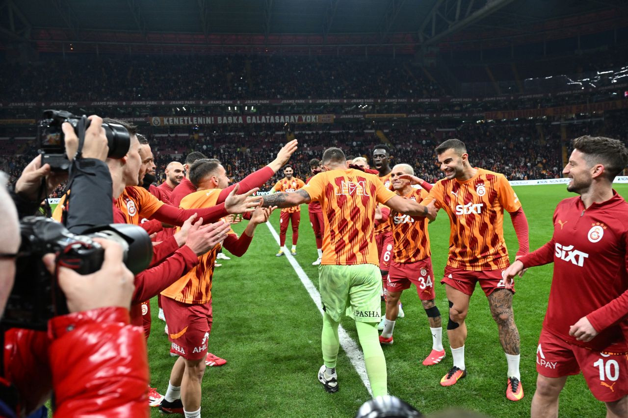 Fernando Muslera, Galatasaray tarihine geçti: Yavaş yavaş sona geliyoruz - Sayfa 2