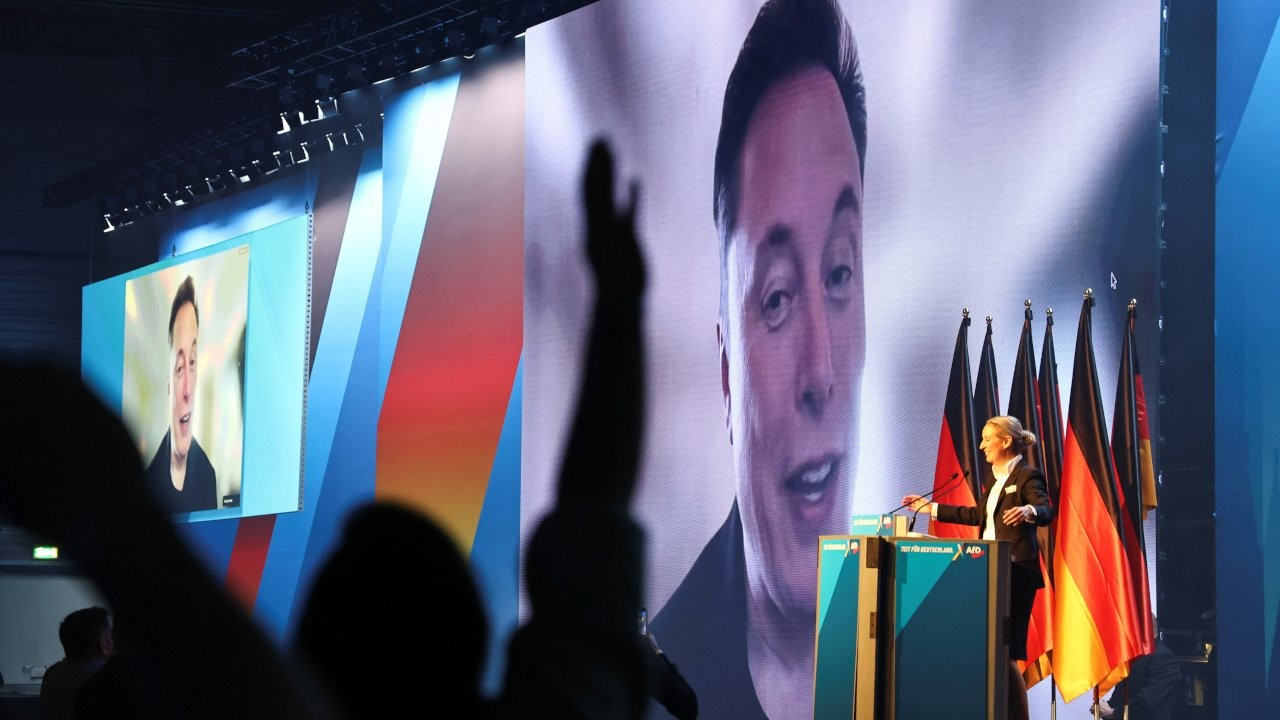 Elon Musk'tan 'Nazi selamı' sonrası AfD'ye bir destek daha: Canlı katıldı