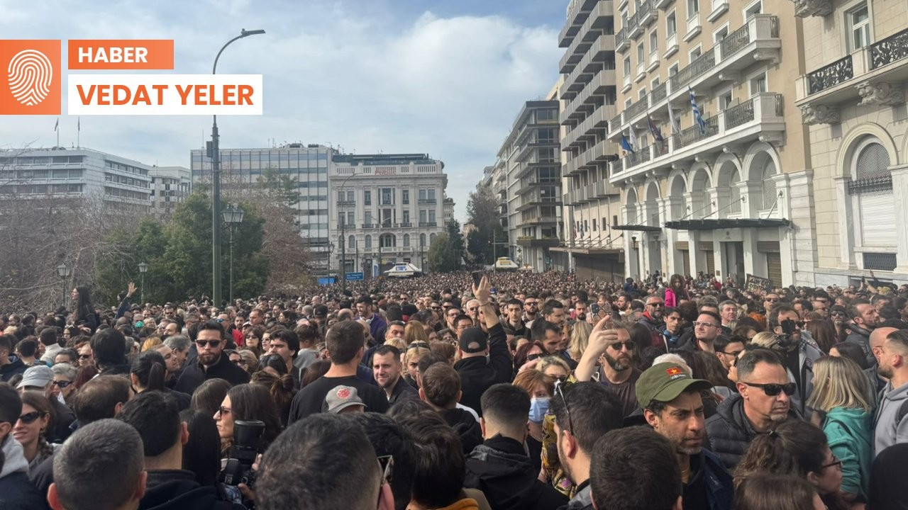 Yunanistan'da on binlerce eylemci sokakta: Ses kayıtları ortaya çıktı