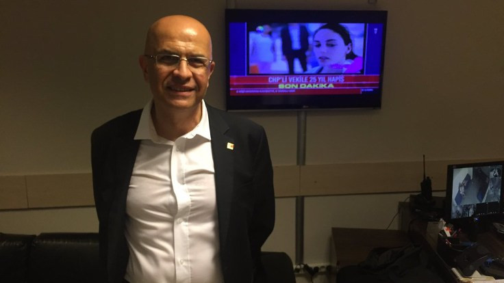25 yıl hapis cezası verilen Enis Berberoğlu tutuklandı
